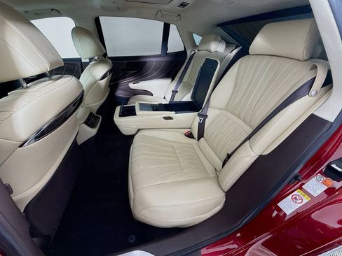 Used 2018 Lexus LS 500 AWD w/ Luxury Package image 26