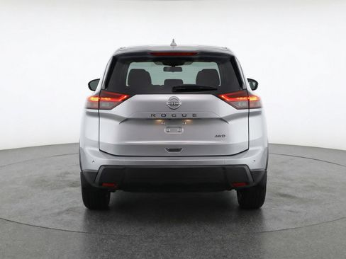 Used 2025 Nissan Rogue SV FWD image 7