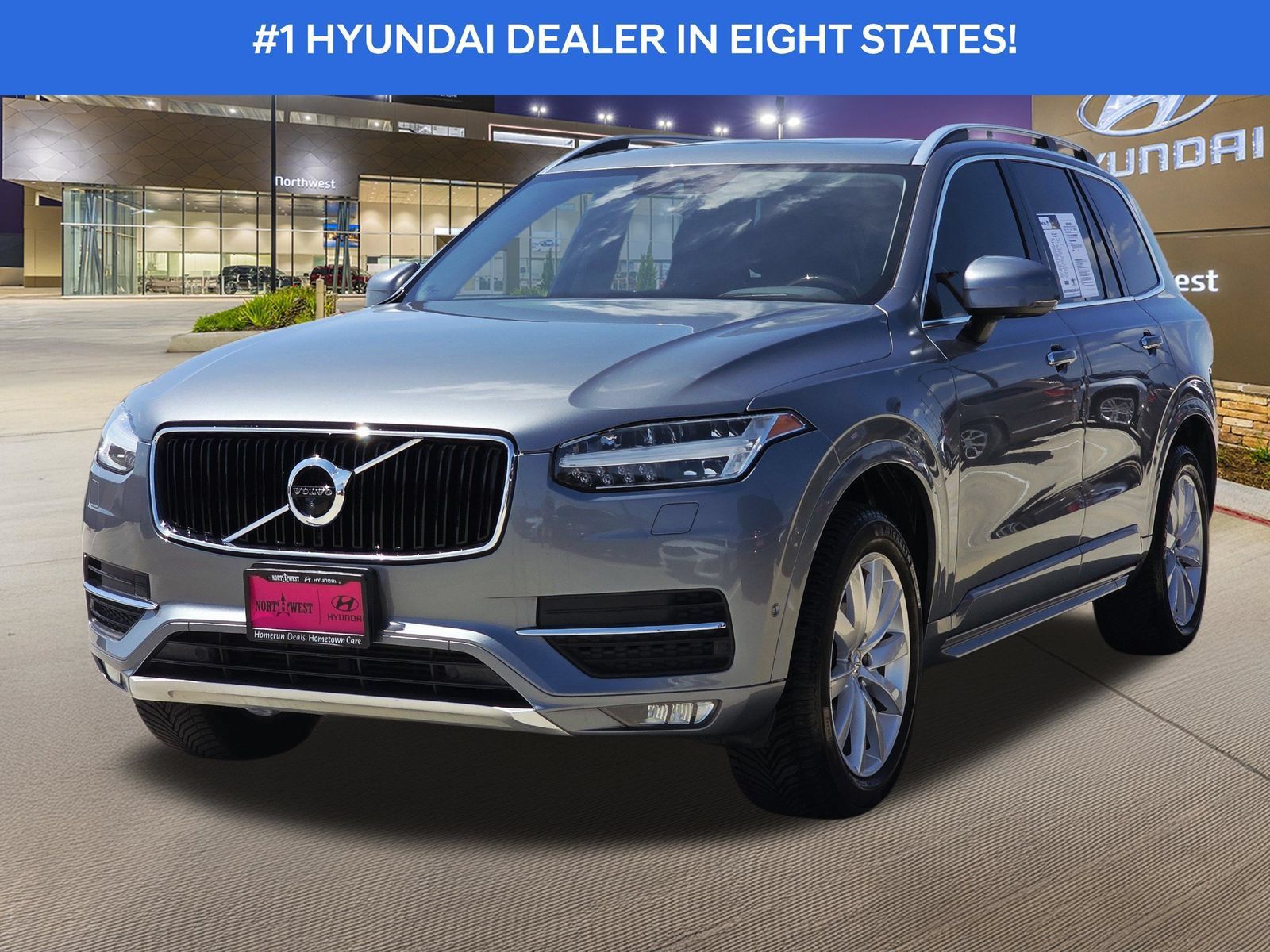 Used 2016 Volvo XC90 T6 Momentum w/ Momentum Plus Package AWD/4WD image 2
