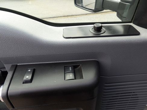 Used 2012 Ford F550 2WD Regular Cab Super Duty w/ Payload Upgrade Pkg image 15