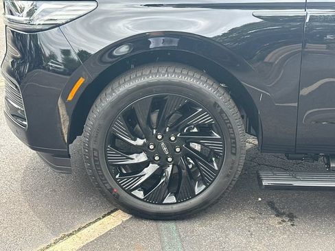 New 2026 Lincoln Navigator Reserve w/ Jet Appearance Package AWD/4WD image 12