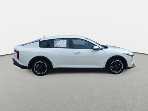Used 2025 Kia K4 EX image 4