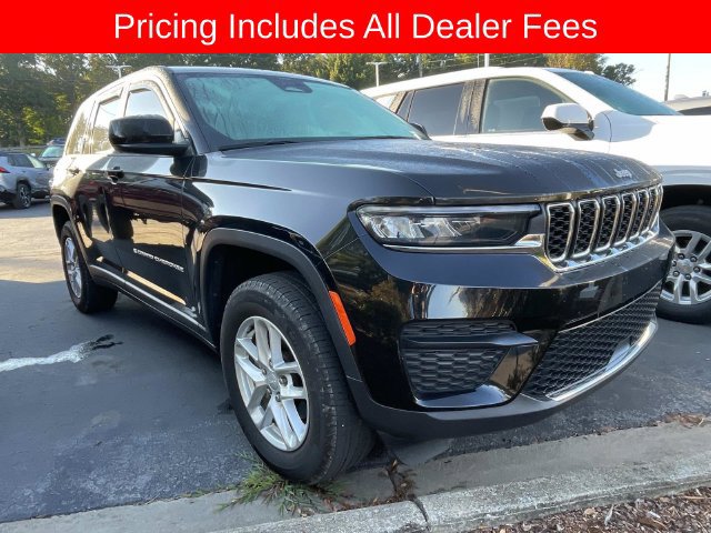 Used 2024 Jeep Grand Cherokee Laredo X w/ Luxury Tech Group I AWD/4WD image 12