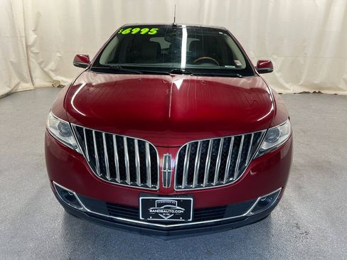 Used 2013 Lincoln MKX AWD image 2