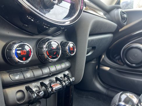 Used 2024 MINI Cooper S FWD image 30