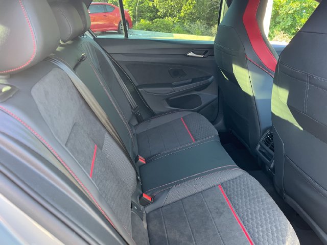 New 2026 Volkswagen GTI SE FWD image 15