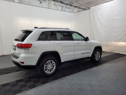 Used 2019 Jeep Grand Cherokee Laredo w/ Security & Convenience Group AWD/4WD image 10