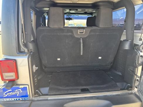 Used 2016 Jeep Wrangler Sport w/ Quick Order Package 24S AWD/4WD image 25