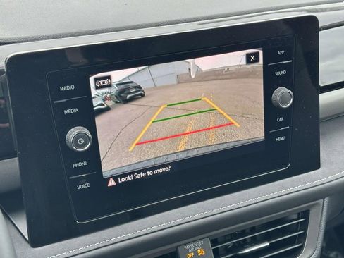 New 2026 Volkswagen Taos SE AWD/4WD image 20