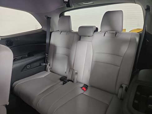 Used 2019 Honda Pilot EX-L image 13