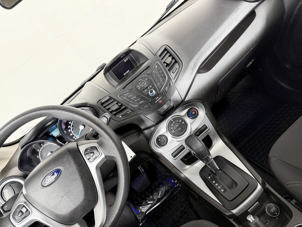 Used 2018 Ford Fiesta SE FWD image 55
