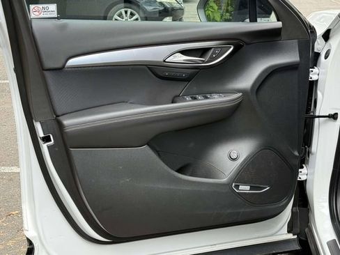 Used 2025 Buick Envision Sport Touring AWD/4WD image 8