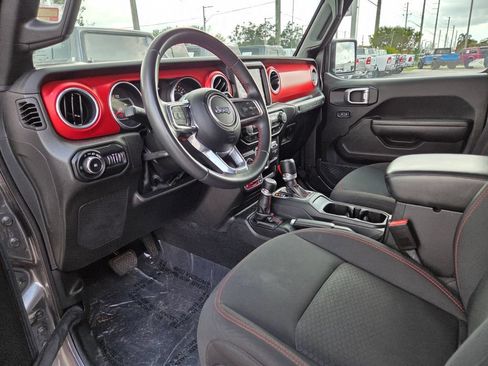 Used 2022 Jeep Wrangler Unlimited Rubicon AWD/4WD image 24