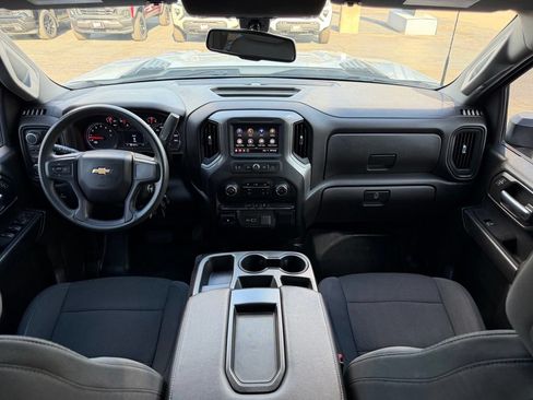 Used 2022 Chevrolet Silverado 2500 Custom w/ Custom Value Package AWD/4WD image 21