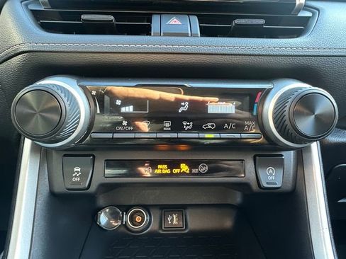 Certified 2025 Toyota RAV4 LE image 35