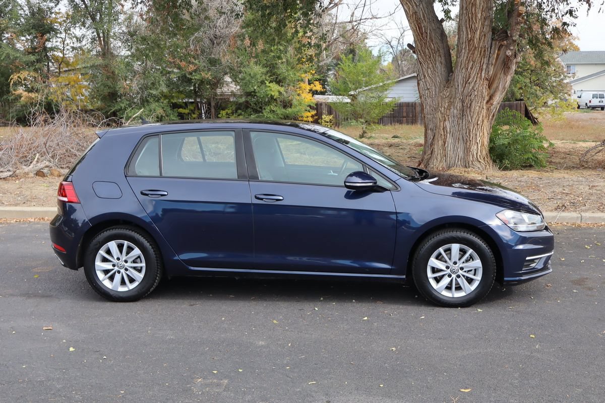 Used 2018 Volkswagen Golf S FWD image 3