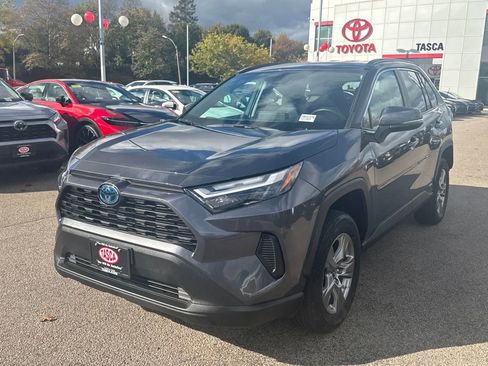 Used 2024 Toyota RAV4 LE image 3