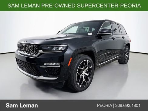 Used 2023 Jeep Grand Cherokee Summit image 3