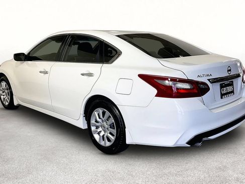 Used 2018 Nissan Altima 2.5 S w/ S Convenience Package FWD image 14