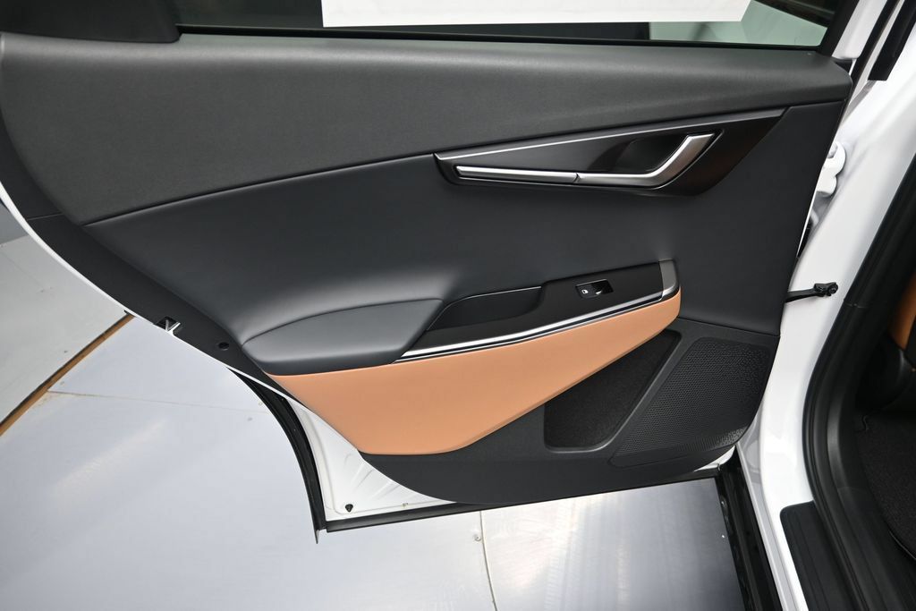 New 2026 Kia EV6 Wind RWD image 27