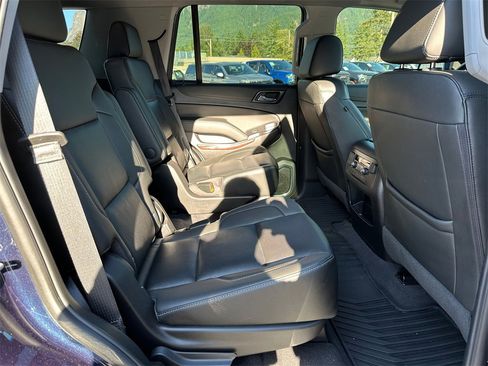 Used 2019 GMC Yukon SLT w/ Open Road Package image 12