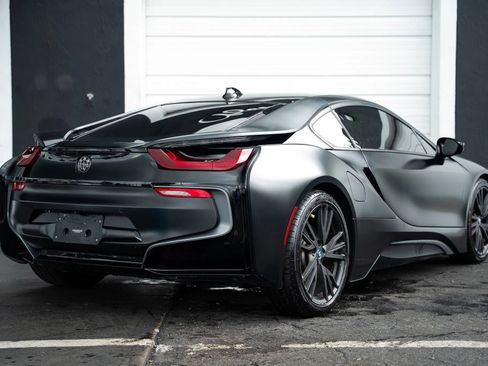 Used 2017 BMW i8 AWD/4WD image 6