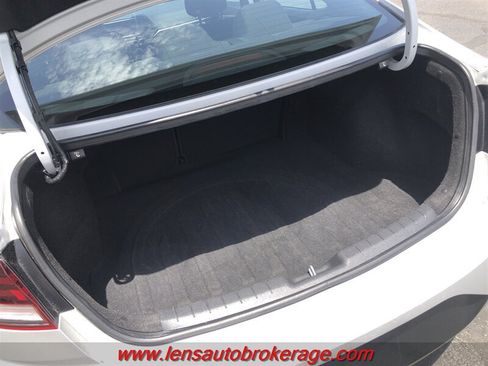 Used 2019 Hyundai Elantra SEL w/ Cargo Package FWD image 18