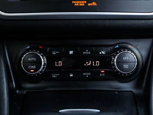 Used 2014 Mercedes-Benz CLA 250 image 26