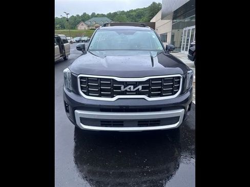 Used 2025 Kia Telluride S FWD image 2