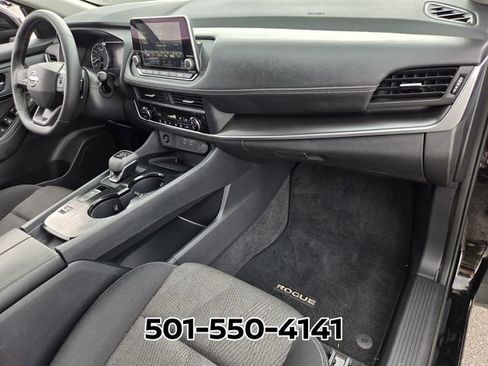 Used 2026 Nissan Rogue SV FWD image 18