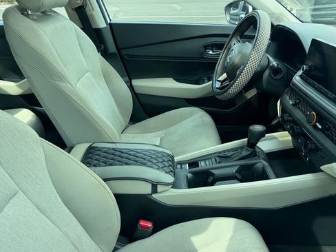 Used 2023 Honda Accord EX image 5