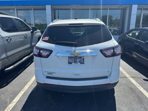 Used 2017 Chevrolet Traverse LT FWD image 5