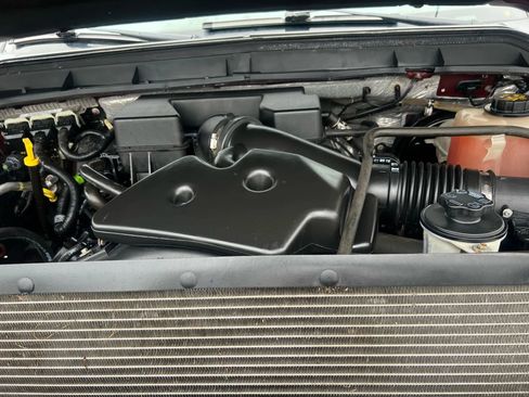 Used 2012 Ford F250 XLT w/ Snow Plow Prep Pkg image 35