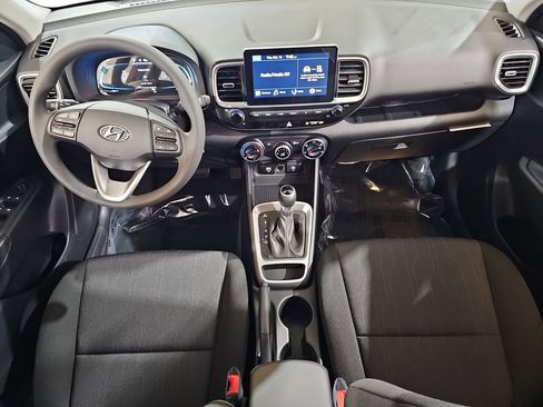 New 2026 Hyundai Venue SE image 9