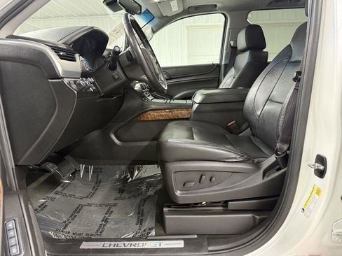 Used 2017 Chevrolet Suburban Premier image 10