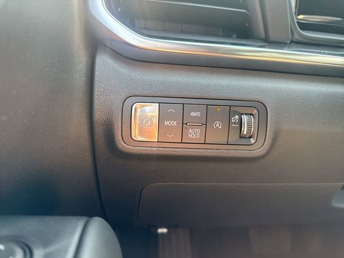 New 2026 GMC Terrain Elevation w/ Technology Package II AWD/4WD image 18