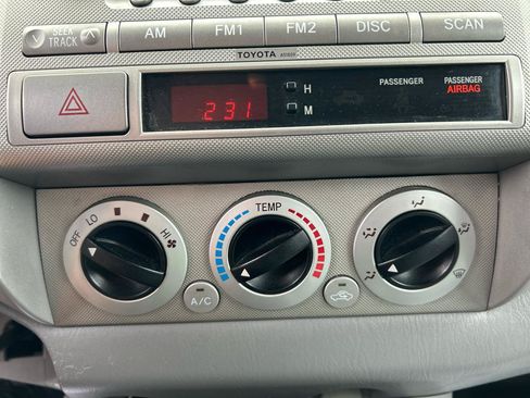 Used 2005 Toyota Tacoma PreRunner RWD image 10