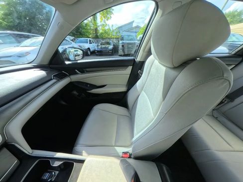 Used 2018 Honda Accord LX image 27