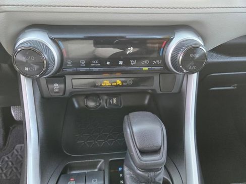 Certified 2023 Toyota RAV4 XLE w/ Convenience Package AWD/4WD image 19