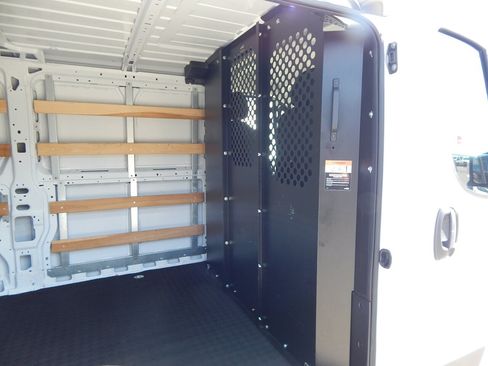 Used 2025 RAM ProMaster 2500 w/ U-Haul Equipment Group FWD image 12
