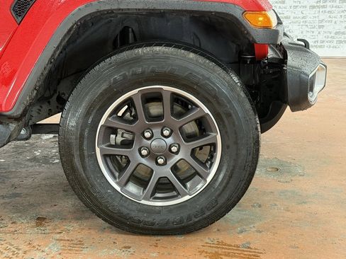 Used 2022 Jeep Gladiator Overland image 20