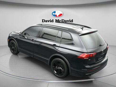 Used 2023 Volkswagen Tiguan SE R-Line image 42