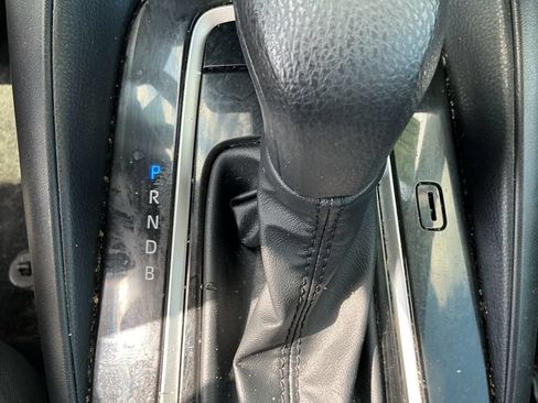 Used 2023 Toyota Corolla LE w/ LE Convenience Package FWD image 24