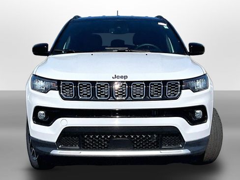 Used 2024 Jeep Compass Limited AWD/4WD image 3