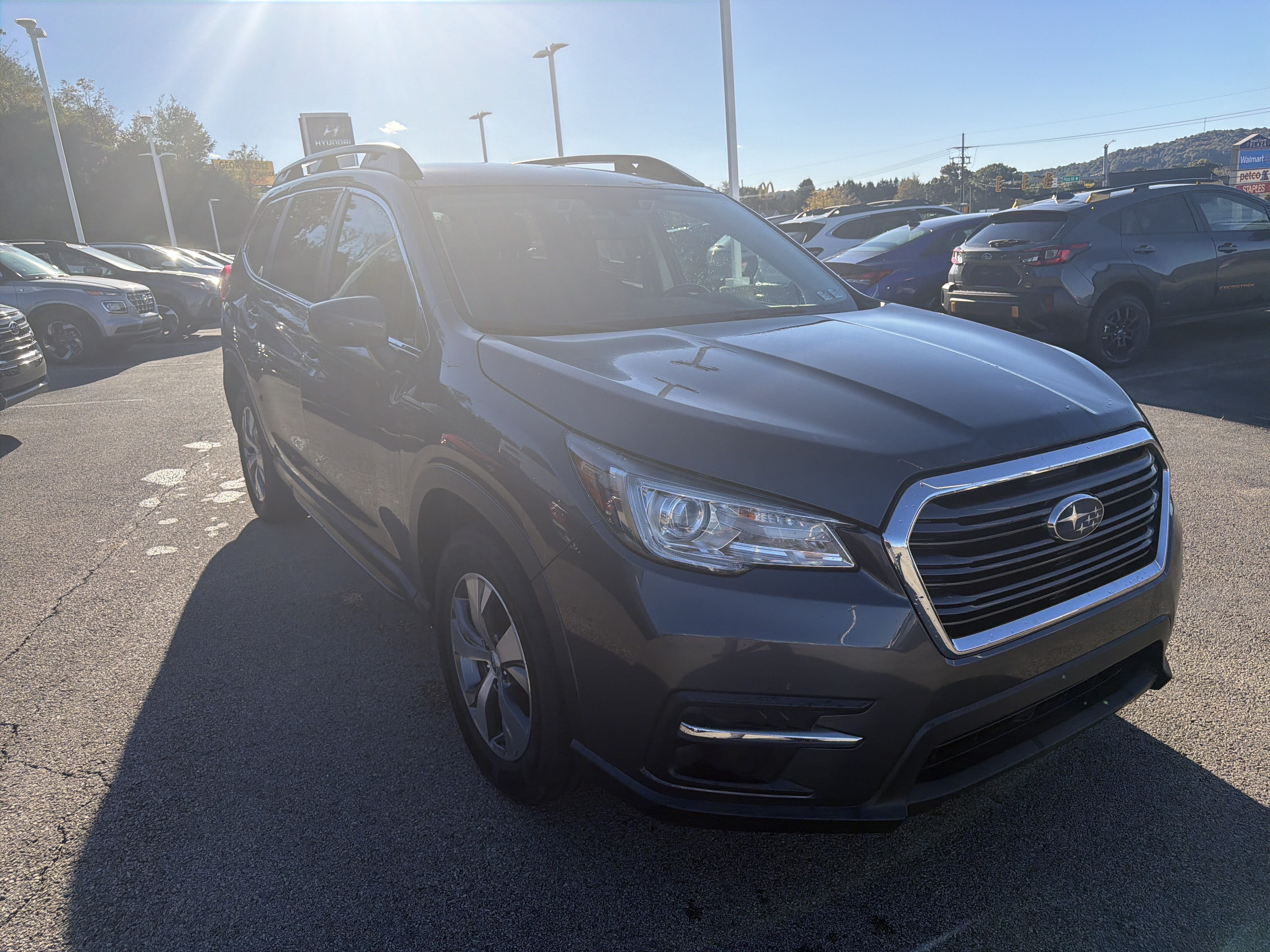 Used 2021 Subaru Ascent Premium w/ Convenience Package AWD/4WD image 1