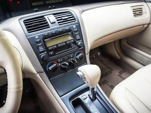 Used 2004 Toyota Avalon XL w/ Luxury Pkg FWD image 15