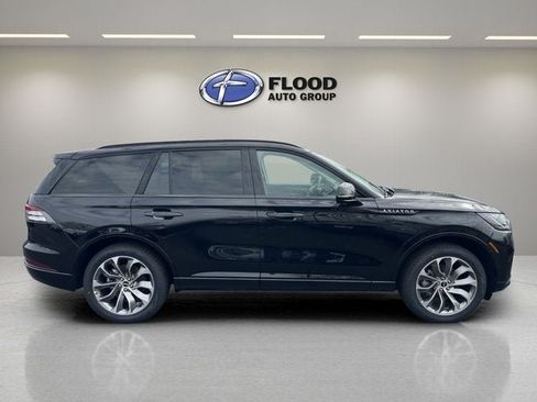 New 2026 Lincoln Aviator AWD image 4