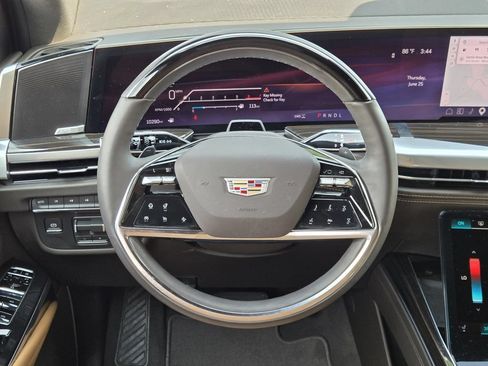 Certified 2026 Cadillac Escalade ESV Luxury w/ Touring Package AWD/4WD image 21