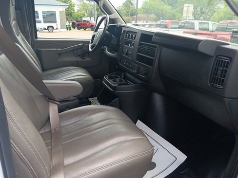 Used 2023 Chevrolet Express 2500 Work Van 3D Cargo Van w/ Driver Convenience Package image 10
