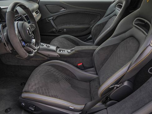 New 2024 Maserati MC20 Coupe image 11